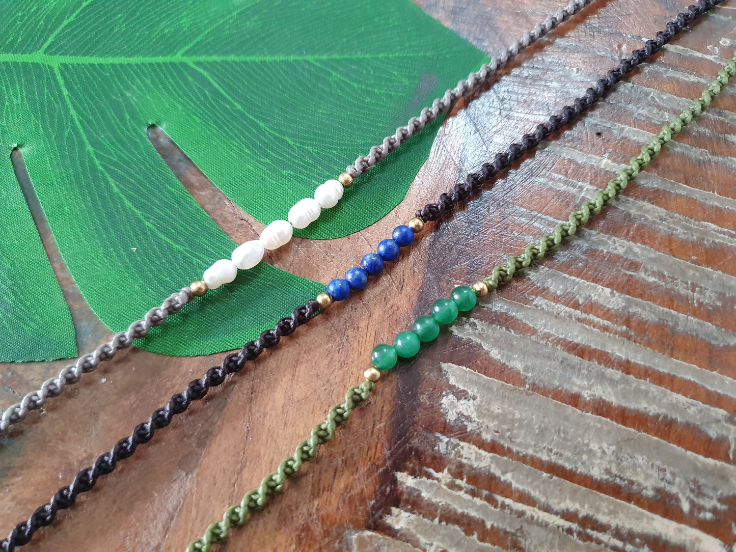 Custom crystal & macrame braided anklet / Choose gemstone choose colour / boho anklet / wanderer surfer witch anklet band / waterproof ankle