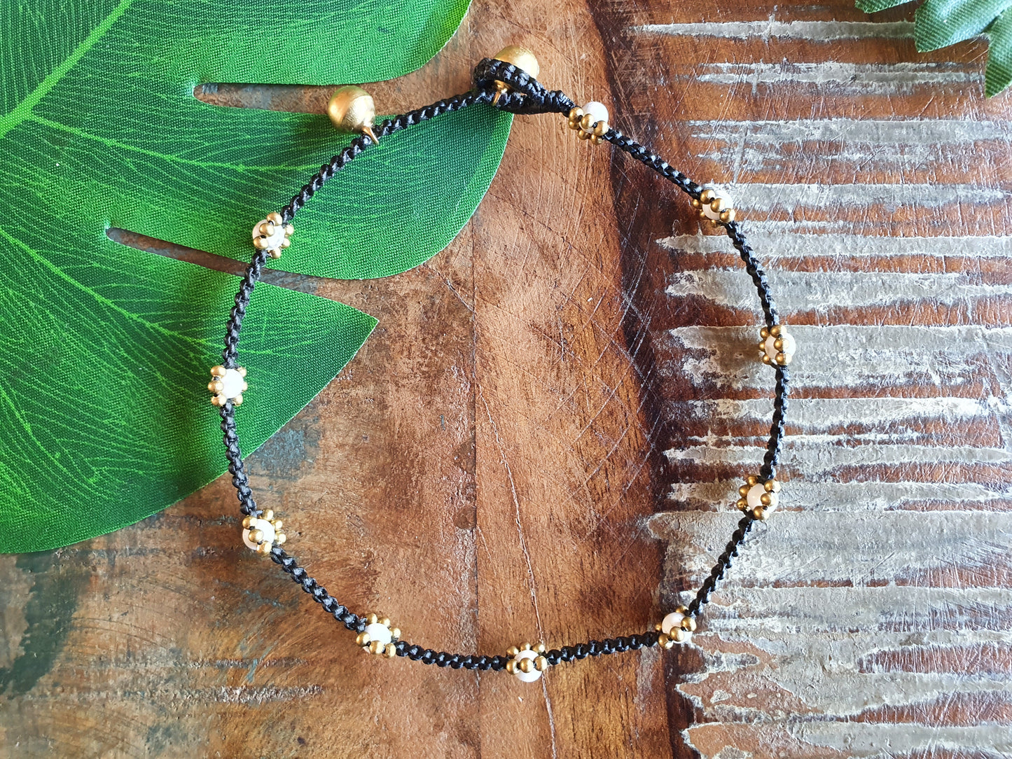 White howlite daisy flower power anklet, black macrame boho beach birthday gift, cord anniversary tribal queen crystal wanderlust 70s vibe