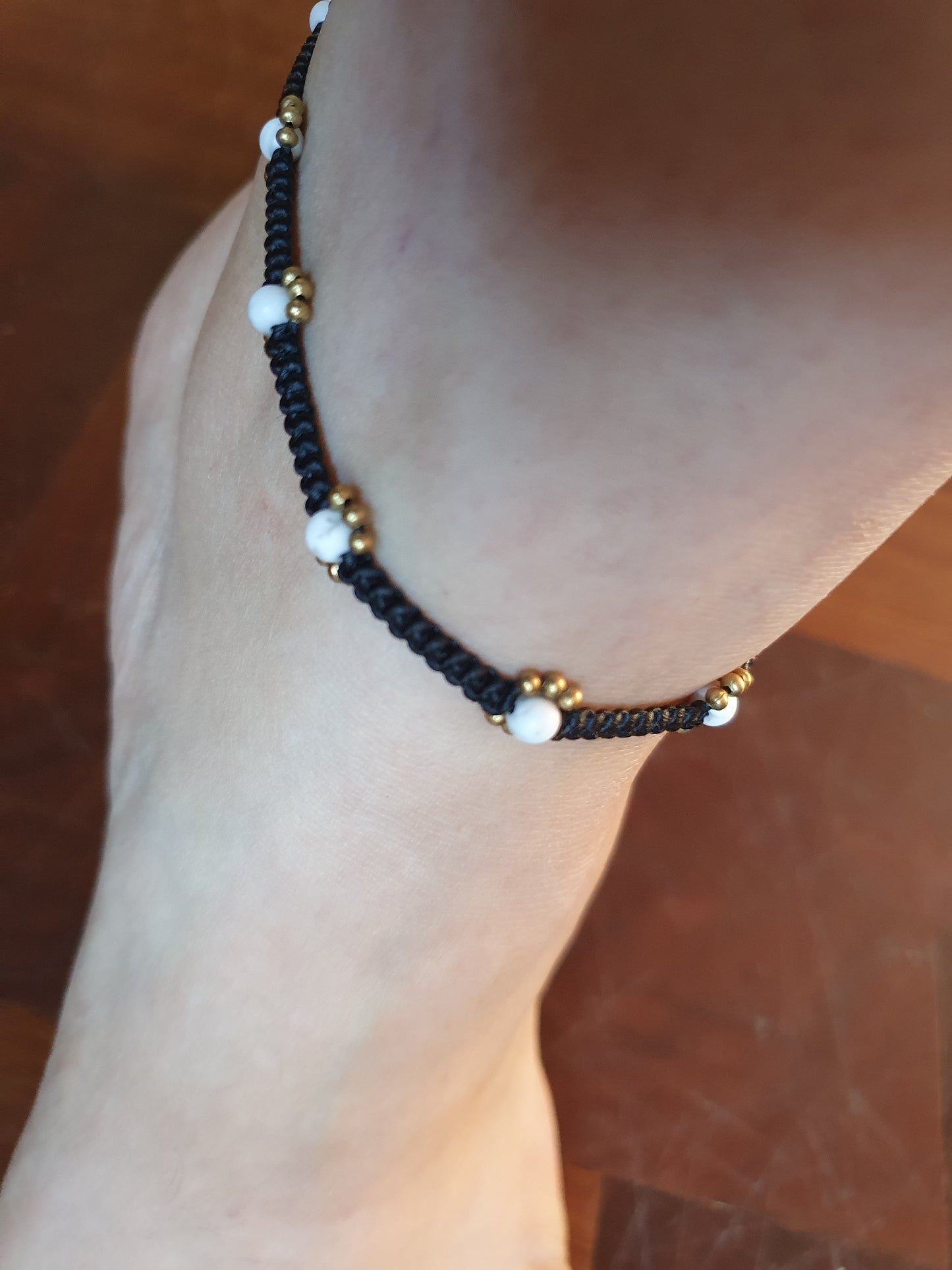 White howlite daisy flower power anklet, black macrame boho beach birthday gift, cord anniversary tribal queen crystal wanderlust 70s vibe