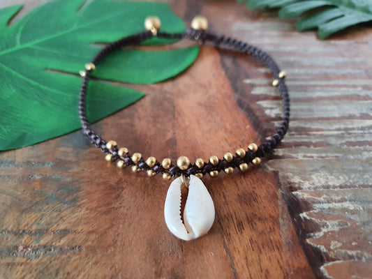 Shell anklet, macrame anklet, boho anklet, beach anklet, sea lover gift, shell jewellery, gold bead anklet, tribal anklet, wanderlust anklet