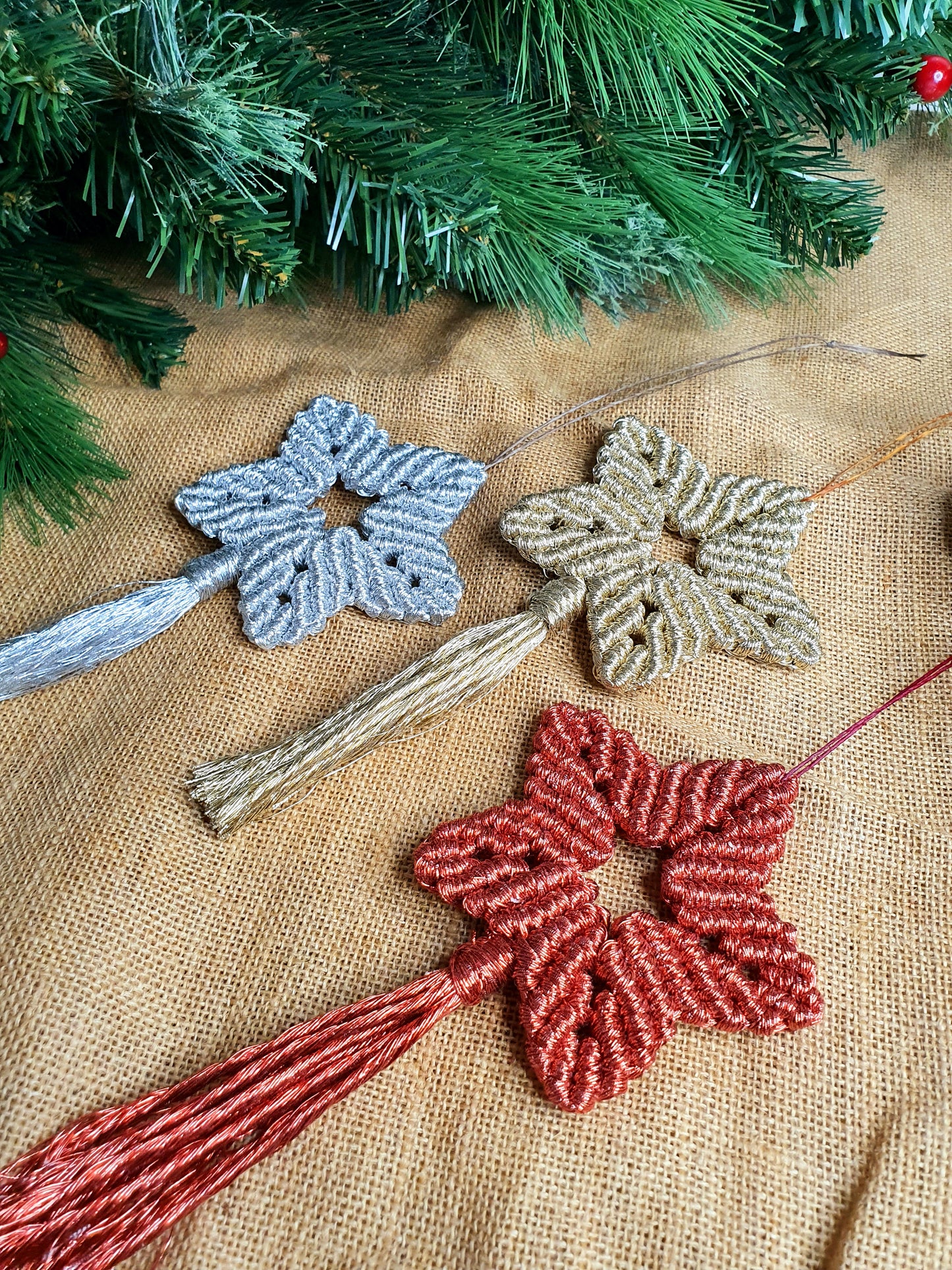 Shiny boho macrame star Christmas hanging baubles, gold silver red Christmas star tree hangings, festive decor, holiday decorations, stars