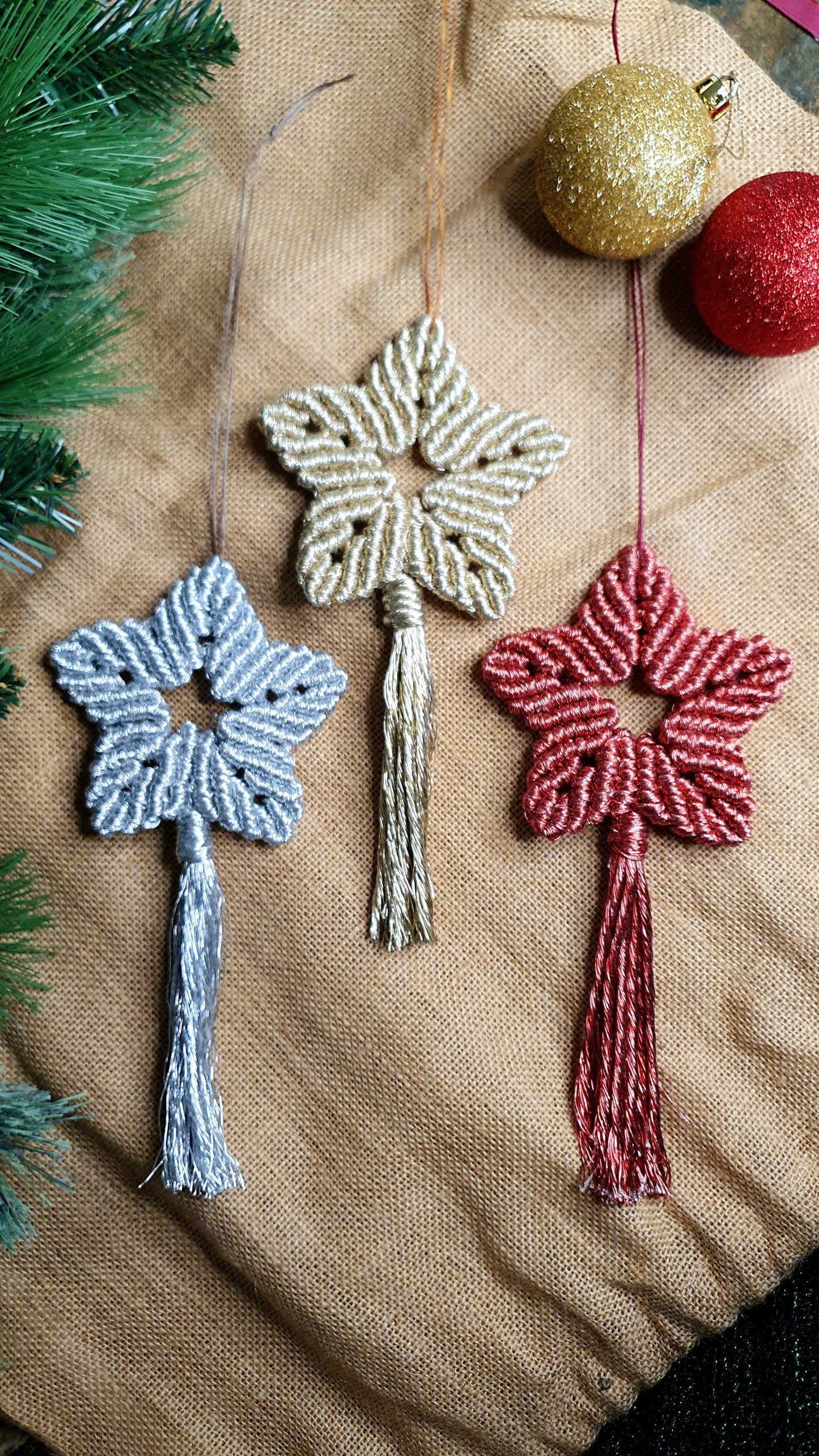 Shiny boho macrame star Christmas hanging baubles, gold silver red Christmas star tree hangings, festive decor, holiday decorations, stars