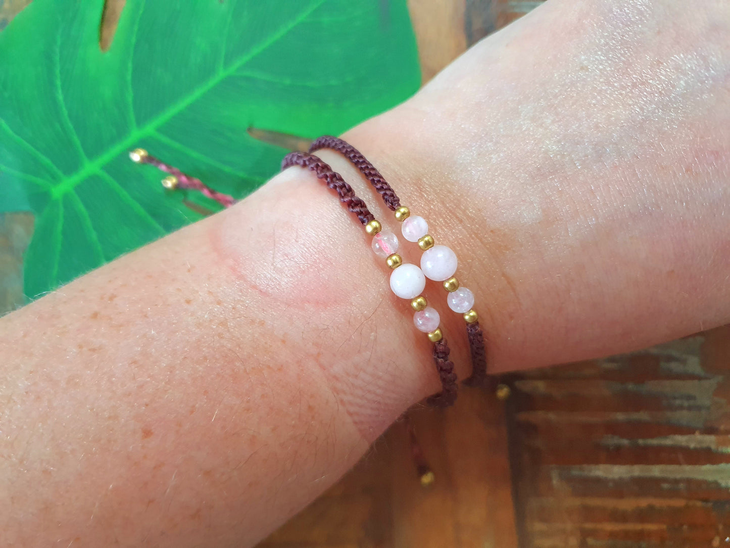 Rose quartz crystal bracelet, pink crystal red bracelet, red macrame bracelet, boho gift for girl woman mother, crystals for love positivity