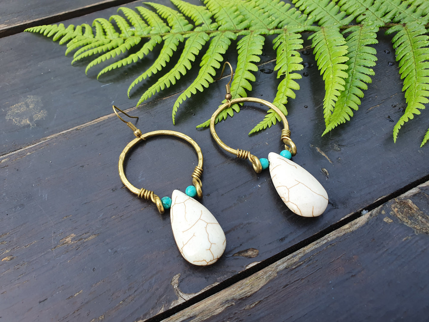 White howlite earrings,white stone earrings,gold hoops,turquoise earrings,bridal earrings,boho earrings,minimalist earrings,white gemstone