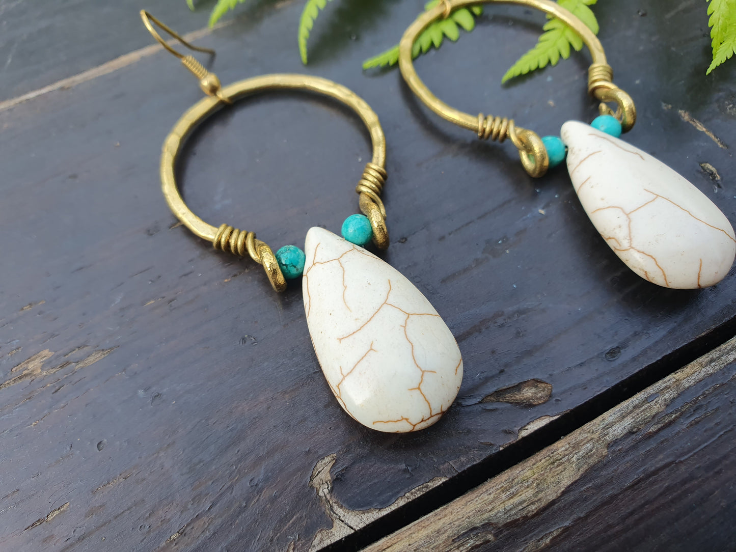 White howlite earrings,white stone earrings,gold hoops,turquoise earrings,bridal earrings,boho earrings,minimalist earrings,white gemstone