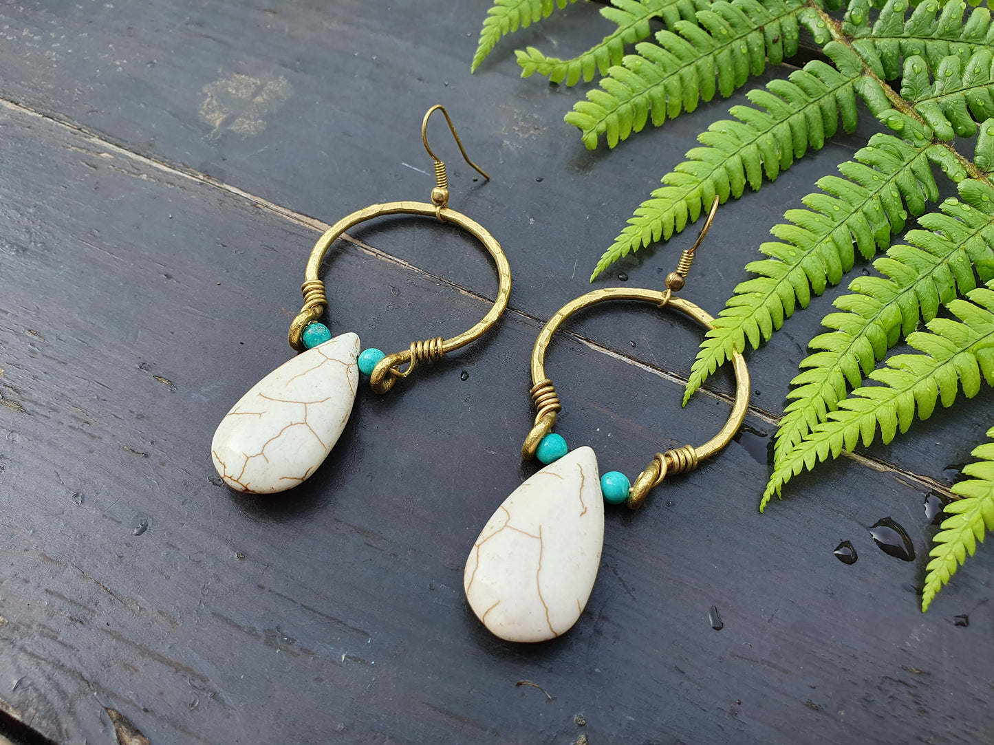 White howlite earrings,white stone earrings,gold hoops,turquoise earrings,bridal earrings,boho earrings,minimalist earrings,white gemstone