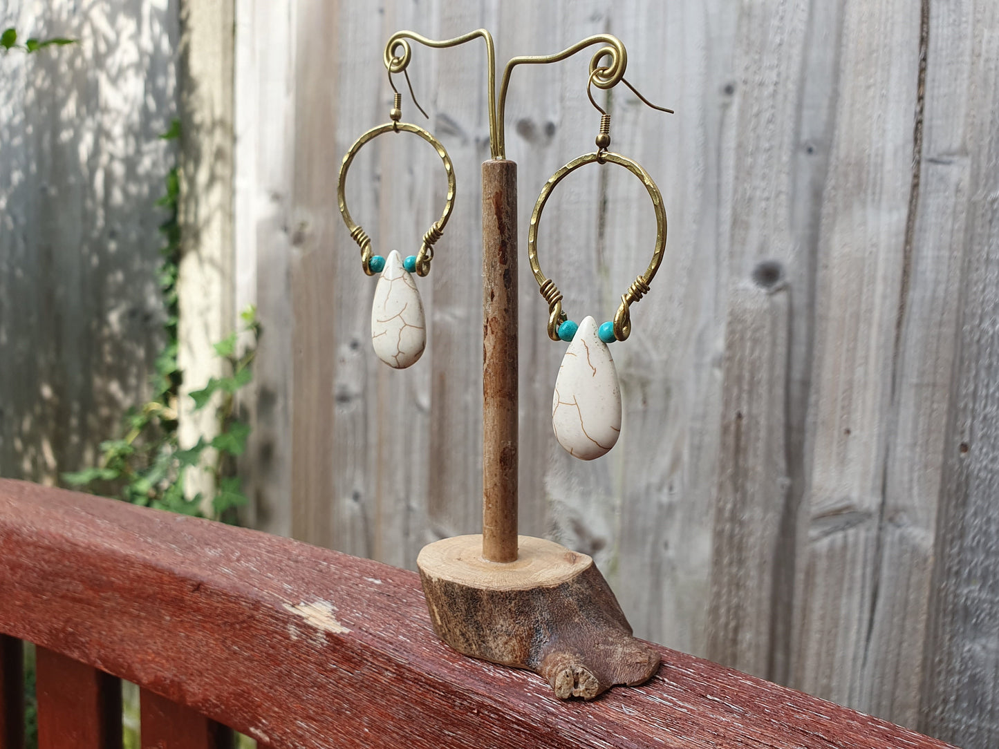 White howlite earrings,white stone earrings,gold hoops,turquoise earrings,bridal earrings,boho earrings,minimalist earrings,white gemstone