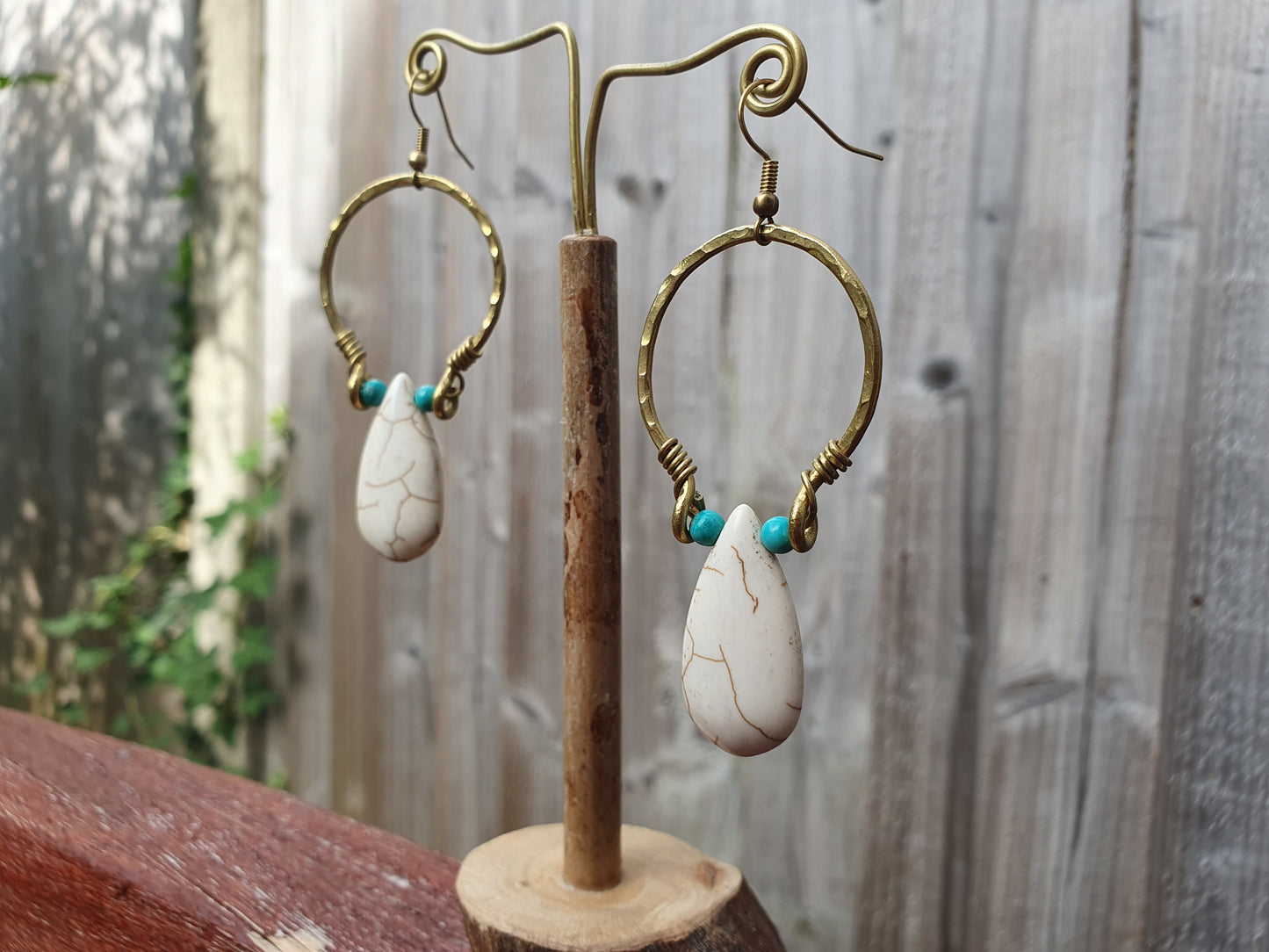 White howlite earrings,white stone earrings,gold hoops,turquoise earrings,bridal earrings,boho earrings,minimalist earrings,white gemstone