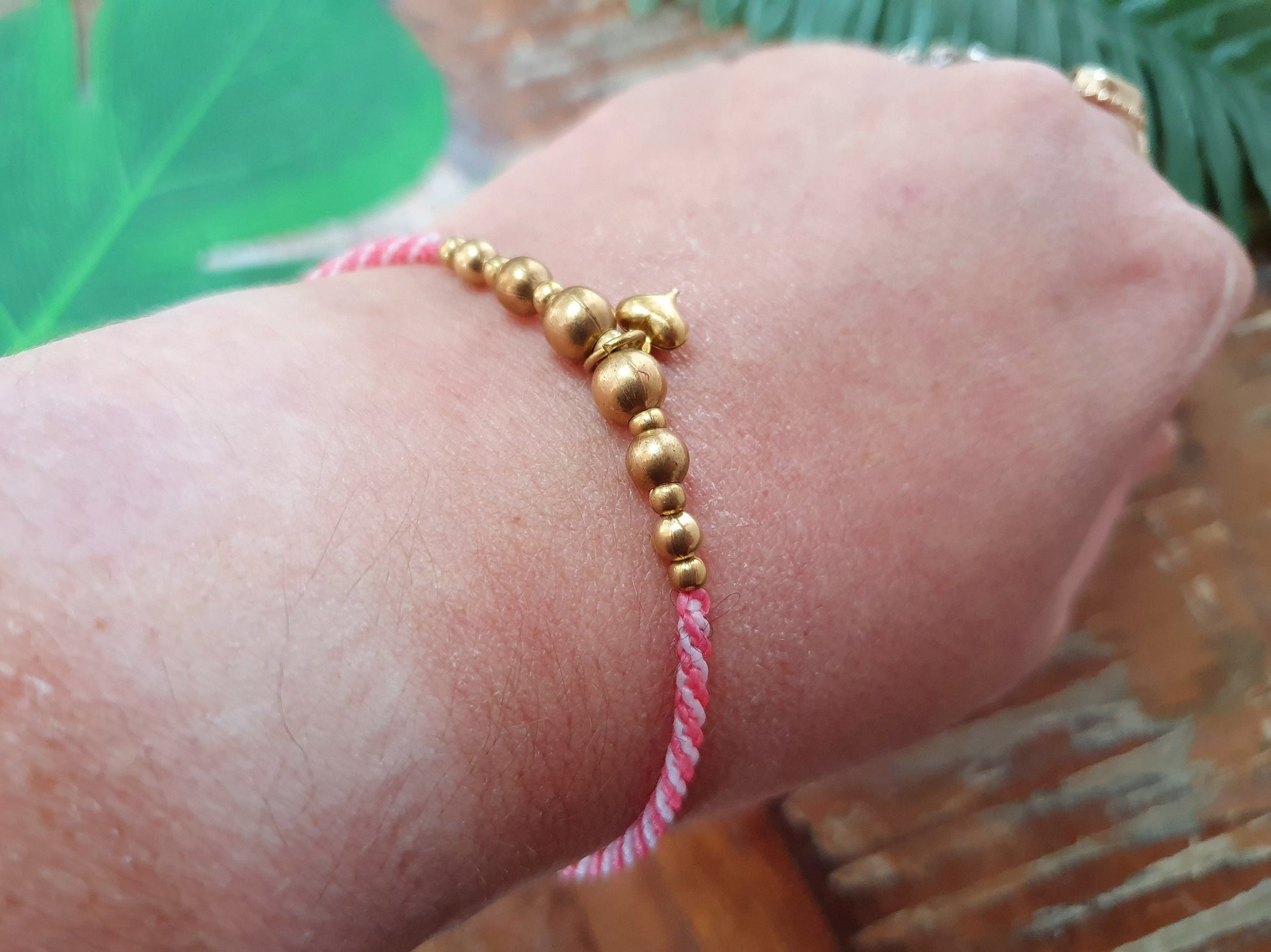 Valentines heart bracelet, gold heart charm bracelet, kids custom colour macrame, gold bead friendship bracelet, kids gift for valentines