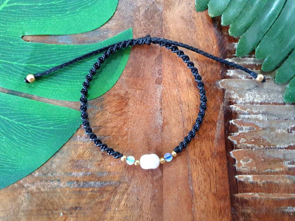 June birthstone bracelet, pearl moonstone bracelet, June birthday,macrame bracelet for women, beaded boho Thai bracelet,minimalist jewellery